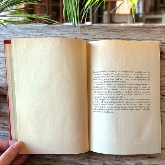 VINTAGE 1945 The Gauntlet by James Street - Hardcover Book - Historical Fiction - Picture 5 of 8